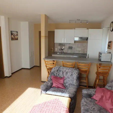 مزرعة للإقامة & Reitschule Fuchsenhof Seebarn