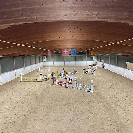 & Reitschule Fuchsenhof ファームステイ *